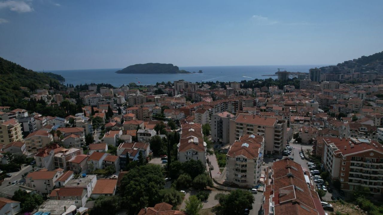 Апартаменты в Будве, Черногория, 51.86 м² - фото 1