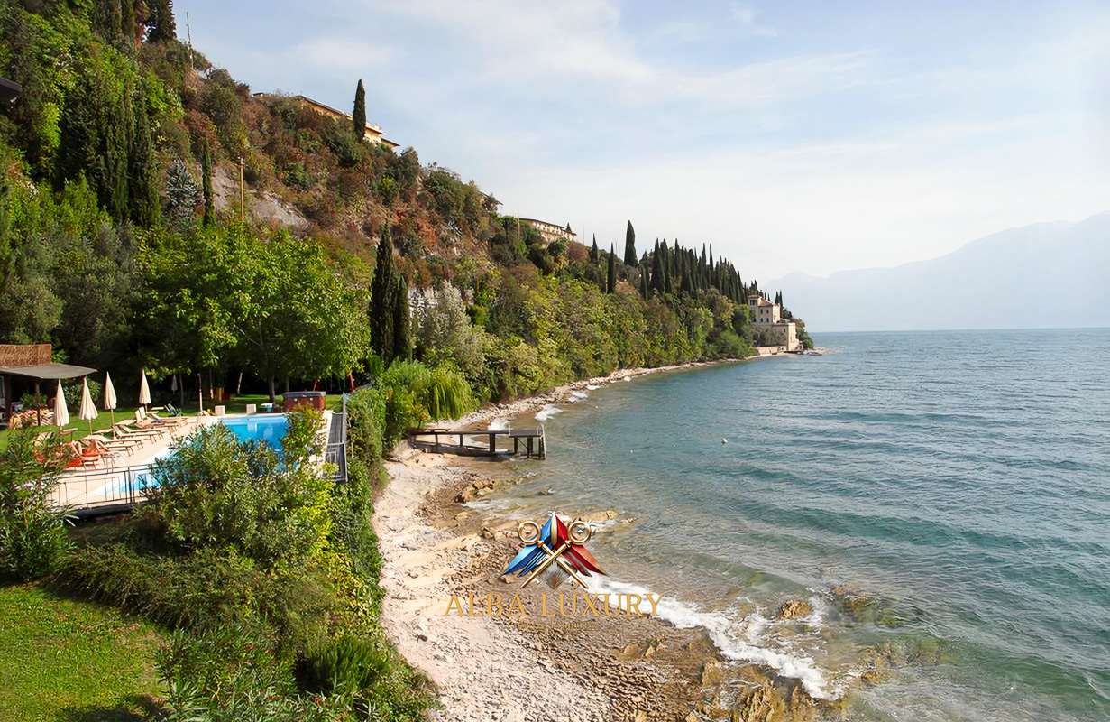 Вилла Via Giovanni Cabotto, Италия, 450 м² - фото 2