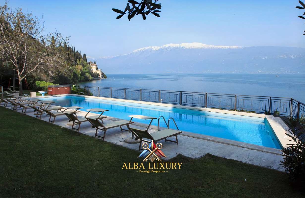 Вилла Via Giovanni Cabotto, Италия, 450 м² - фото 3