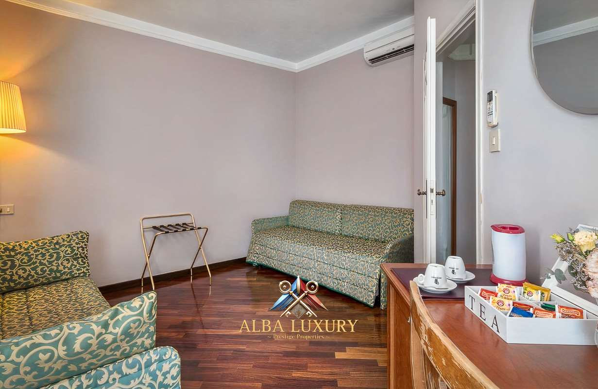 Вилла Via Giovanni Cabotto, Италия, 450 м² - фото 8