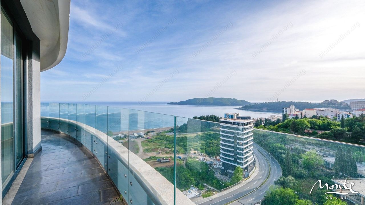 Апартаменты в Бечичи, Черногория, 124 м² - фото 1
