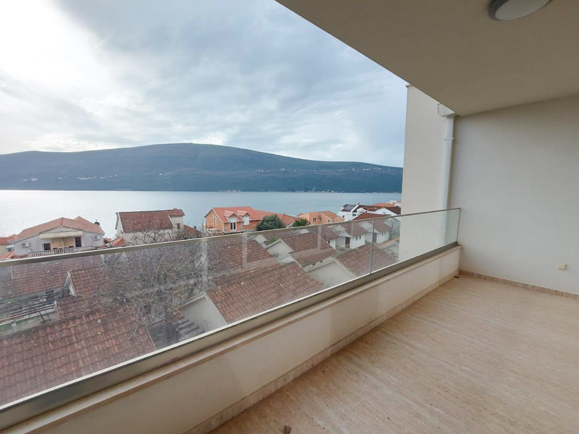 Апартаменты в Баошичах, Черногория, 91 м² - фото 1