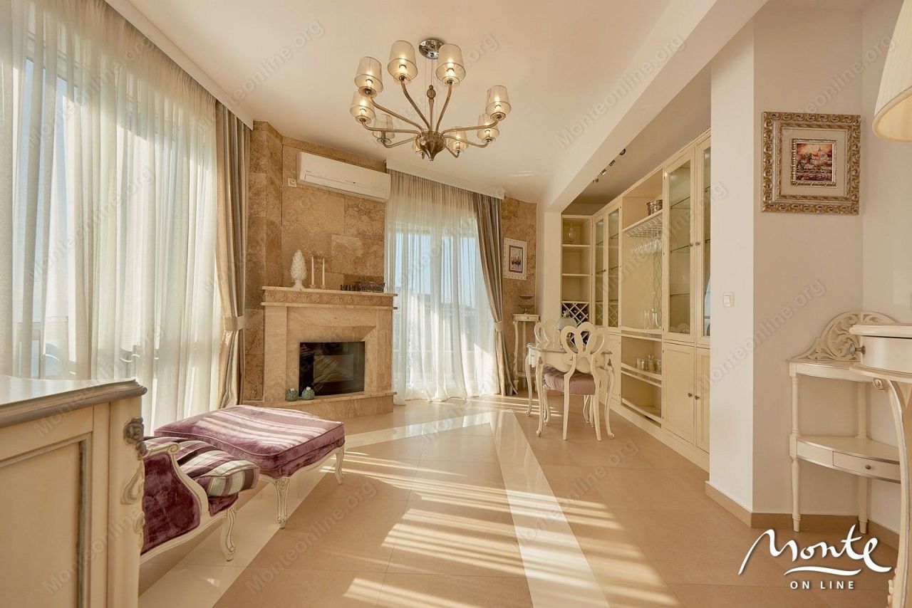 Апартаменты в Бечичи, Черногория, 150 м² - фото 1