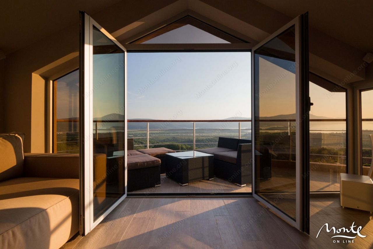 Апартаменты в Каваче, Черногория, 120 м² - фото 1