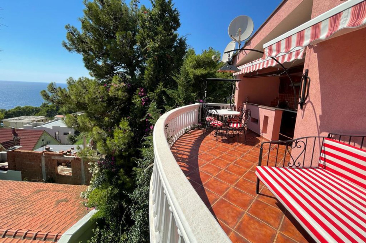 Вилла в Баре, Черногория, 196 м² - фото 2