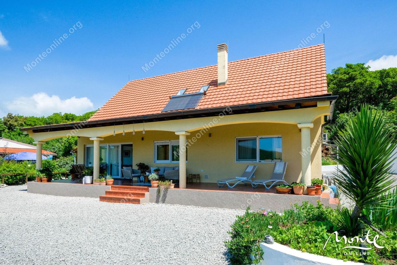 Вилла в Кримовице, Черногория, 177 м² - фото 2