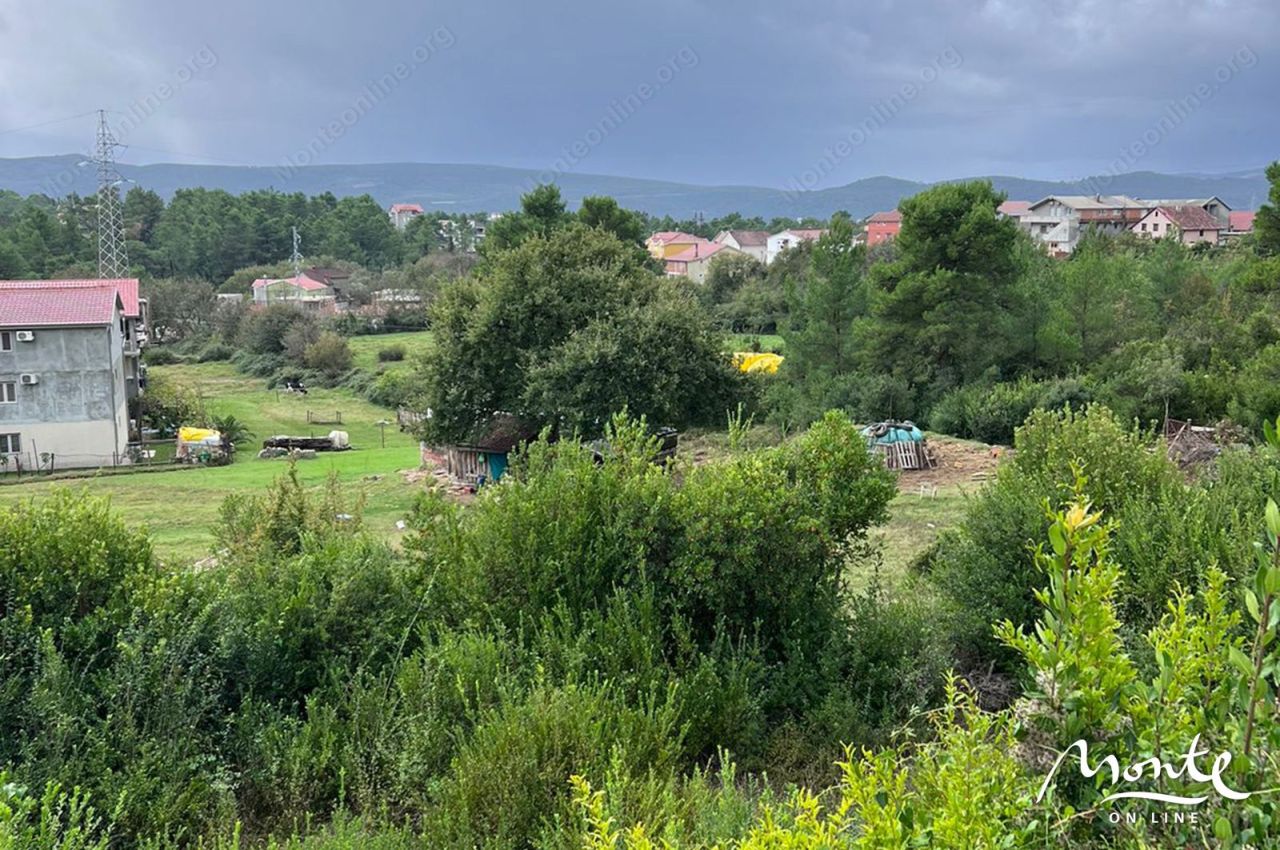 Земля в Тивате, Черногория, 1 219 м² - фото 2