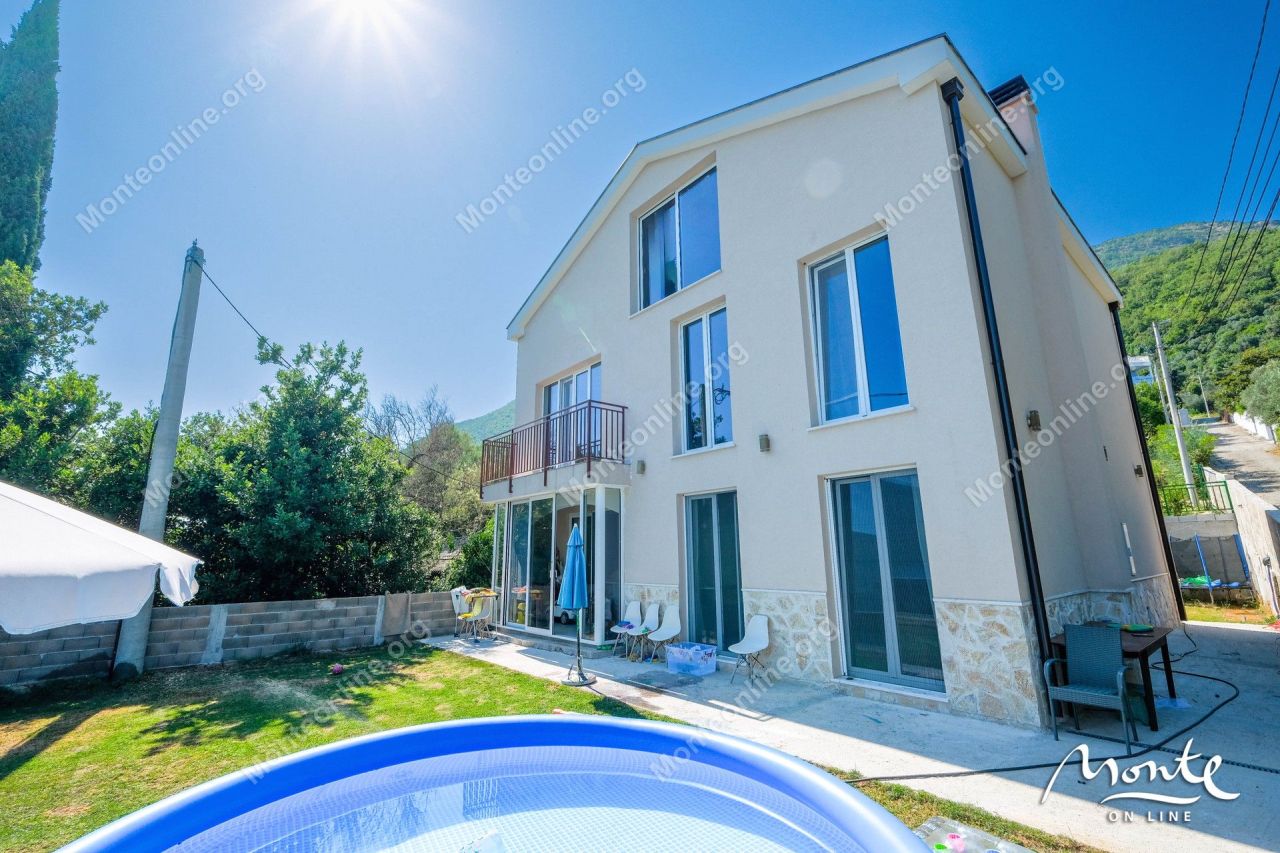 Вилла в Баошичах, Черногория, 270 м² - фото 2