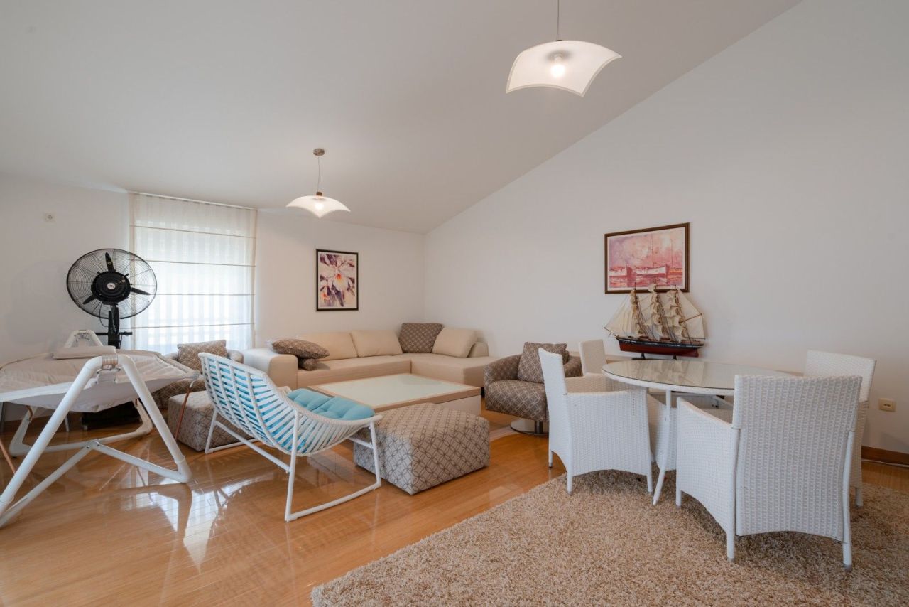 Апартаменты в Будве, Черногория, 222 м² - фото 2