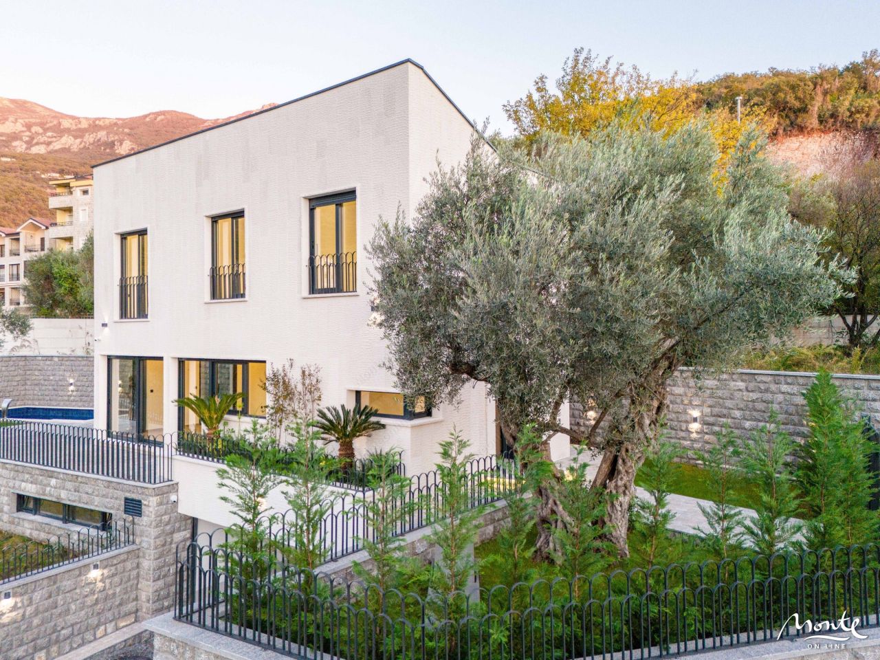 Вилла в Пржно, Черногория, 240 м² - фото 2