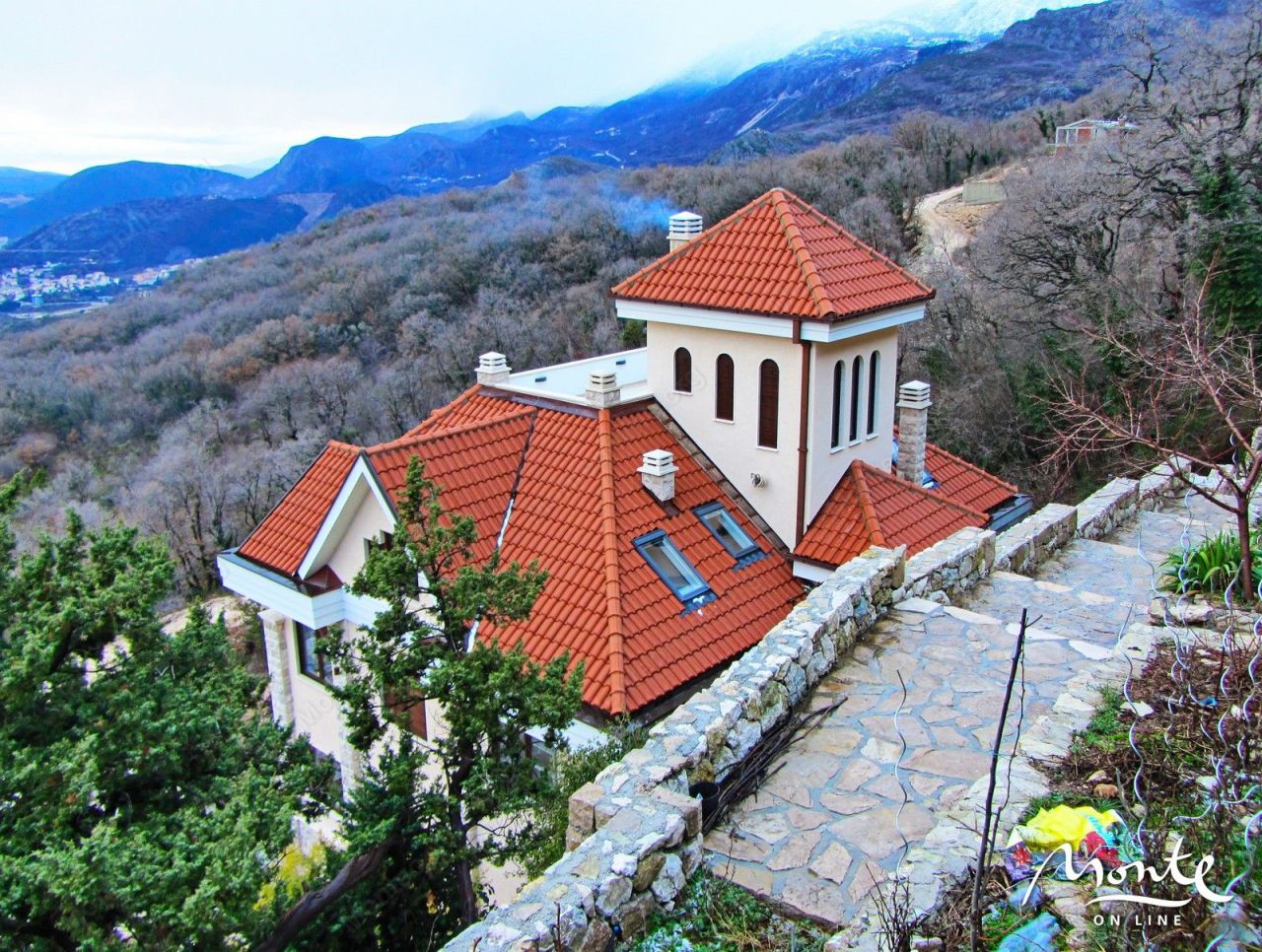 Вилла в Святом Стефане, Черногория, 392 м² - фото 2