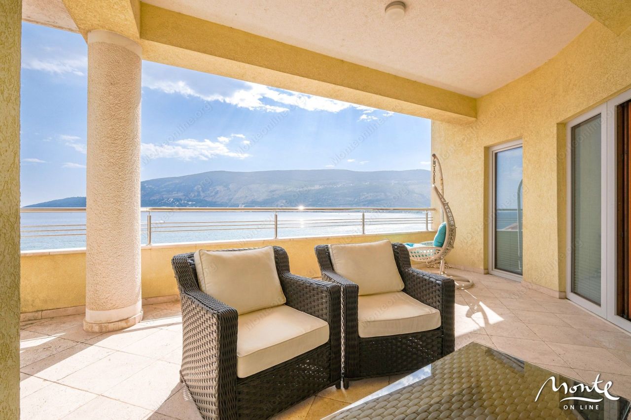 Апартаменты в Игало, Черногория, 94 м² - фото 3