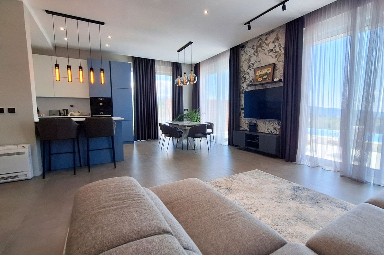 Вилла в Херцег-Нови, Черногория, 320 м² - фото 3