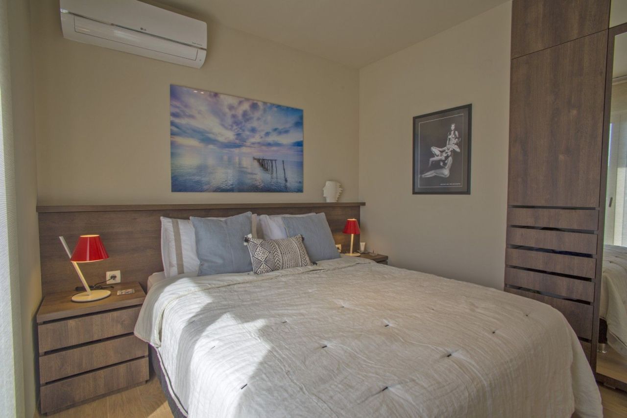 Апартаменты в Тивате, Черногория, 64 м² - фото 4