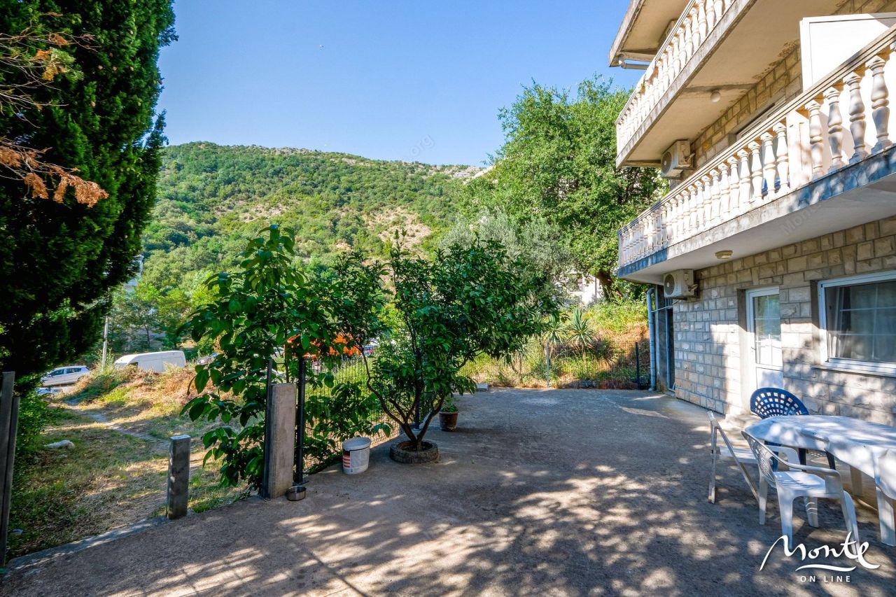 Вилла в Бечичи, Черногория, 195 м² - фото 4