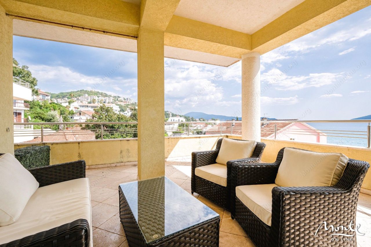 Апартаменты в Игало, Черногория, 94 м² - фото 4