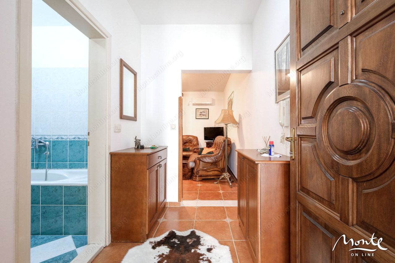 Апартаменты в Биеле, Черногория, 64 м² - фото 4