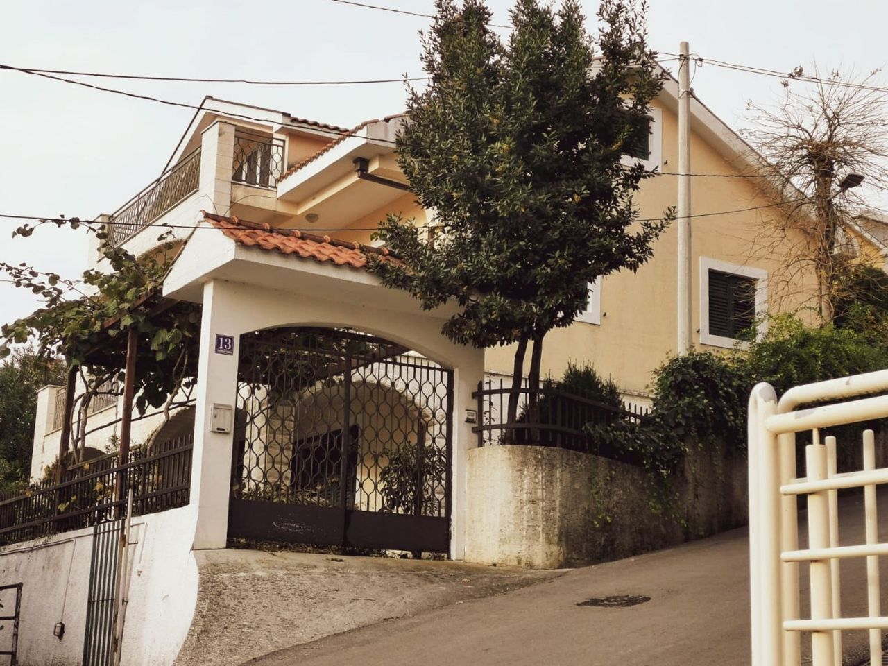 Вилла в Херцег-Нови, Черногория, 252 м² - фото 5