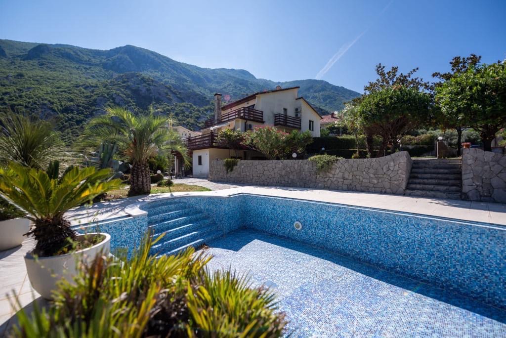 Вилла в Которе, Черногория, 450 м² - фото 5