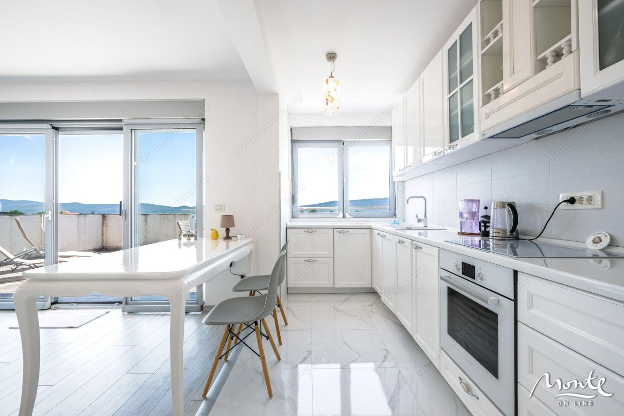 Апартаменты в Тивате, Черногория, 116 м² - фото 5