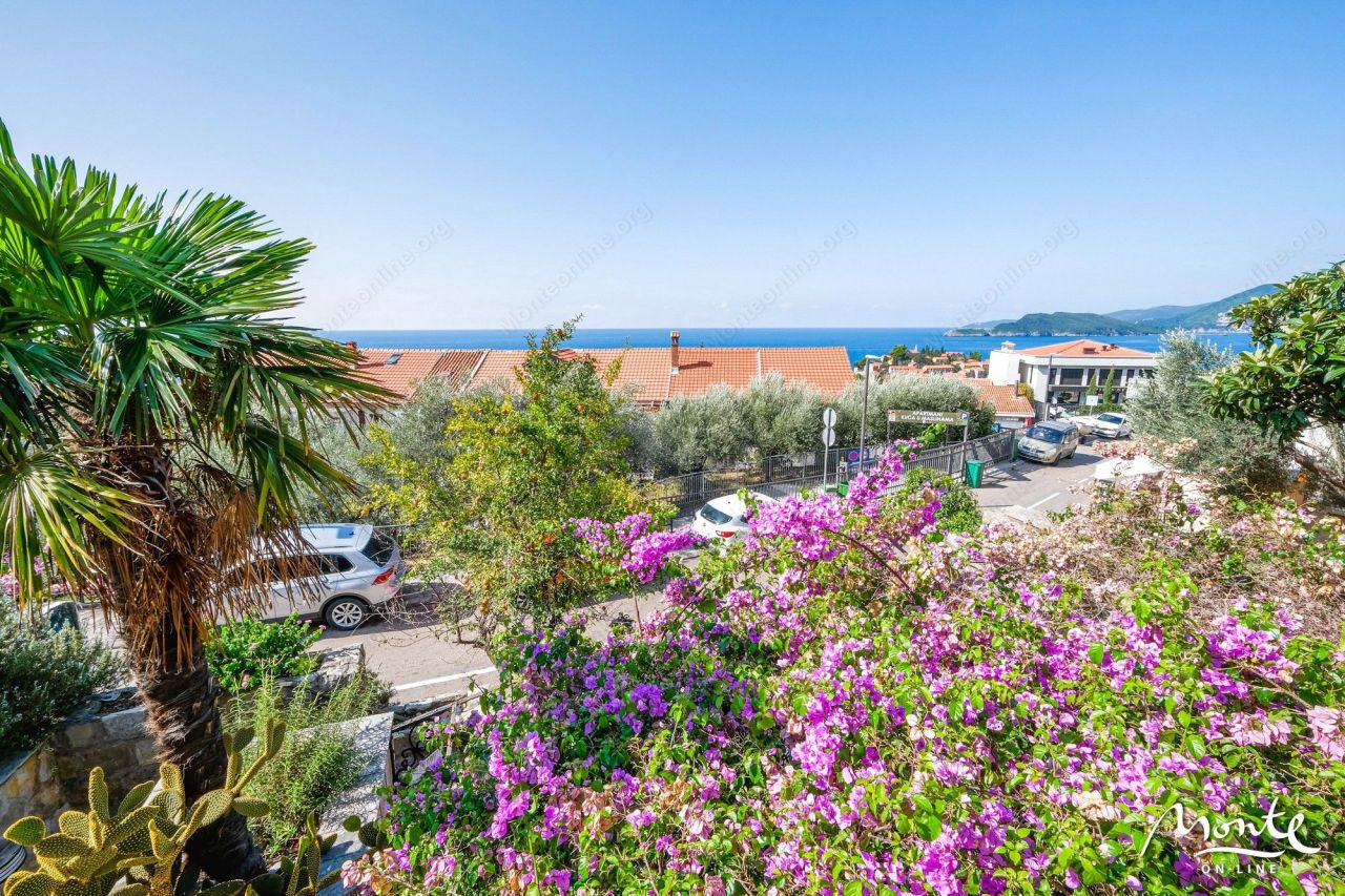 Вилла в Святом Стефане, Черногория, 375 м² - фото 5