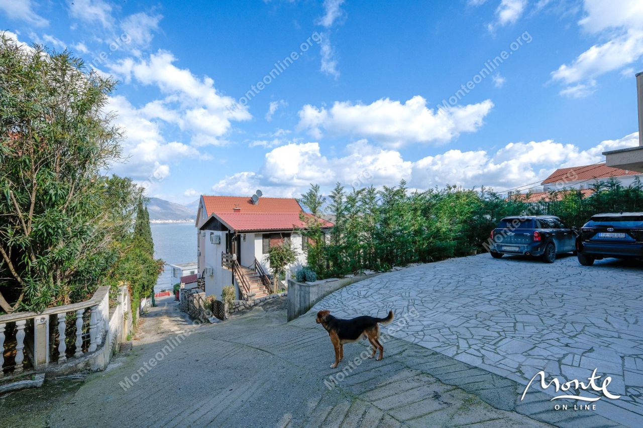 Вилла в Крашичах, Черногория, 210 м² - фото 5