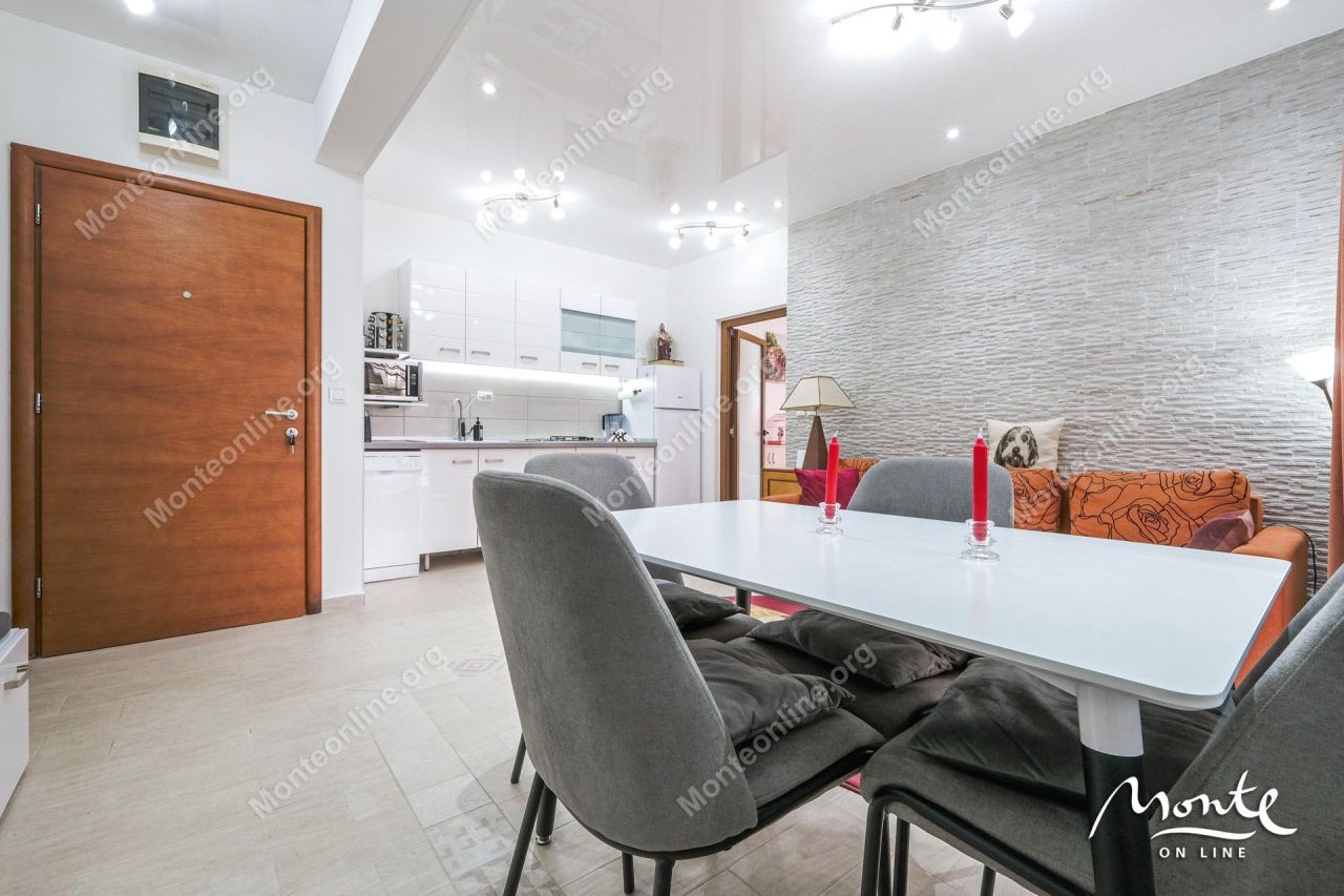 Апартаменты в Тивате, Черногория, 77 м² - фото 6