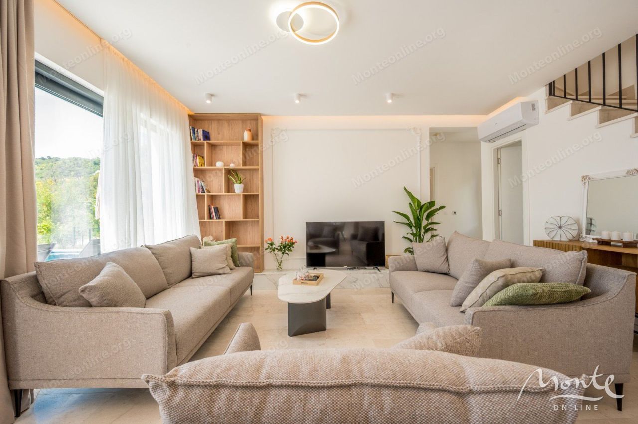 Вилла в Тивате, Черногория, 250 м² - фото 6