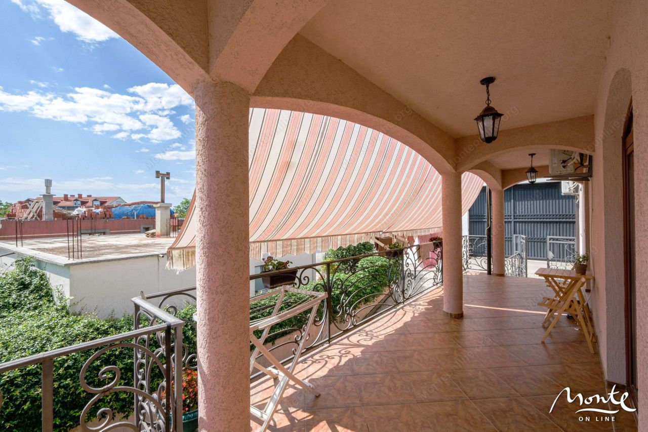 Вилла в Баре, Черногория, 280 м² - фото 6