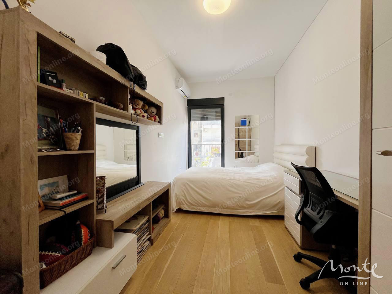 Апартаменты в Тивате, Черногория, 64 м² - фото 7