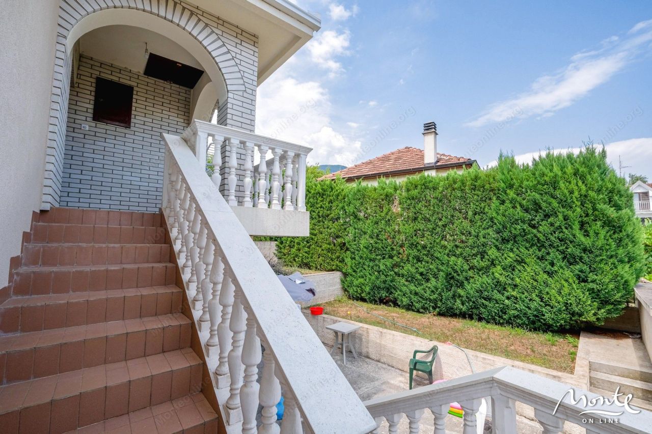 Вилла в Биеле, Черногория, 200 м² - фото 7