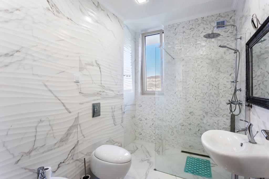 Вилла в Крашичах, Черногория, 240 м² - фото 7