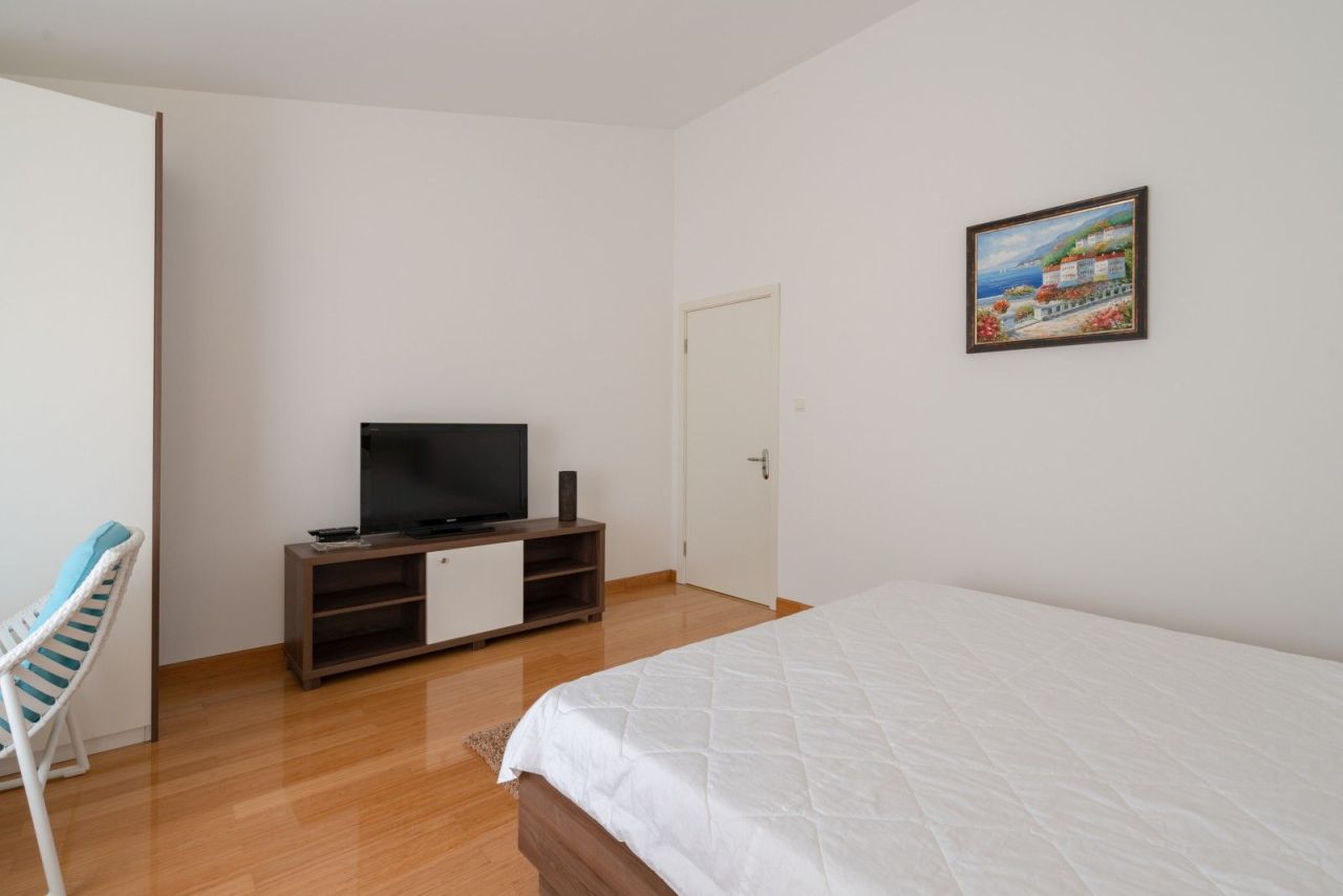 Апартаменты в Будве, Черногория, 222 м² - фото 7