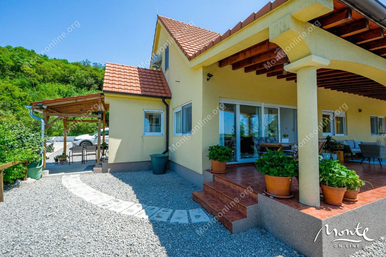 Вилла в Кримовице, Черногория, 177 м² - фото 8