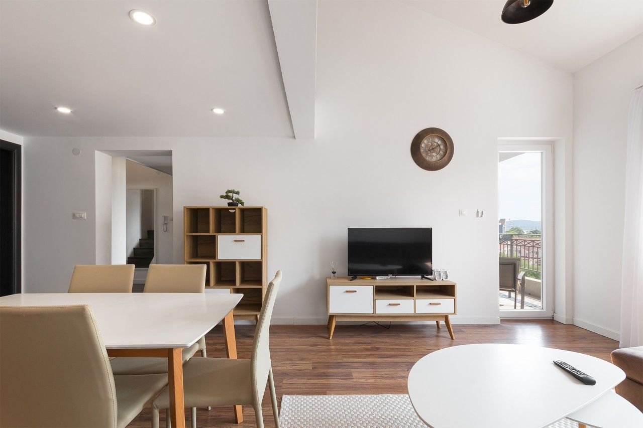 Апартаменты в Тивате, Черногория, 92 м² - фото 8