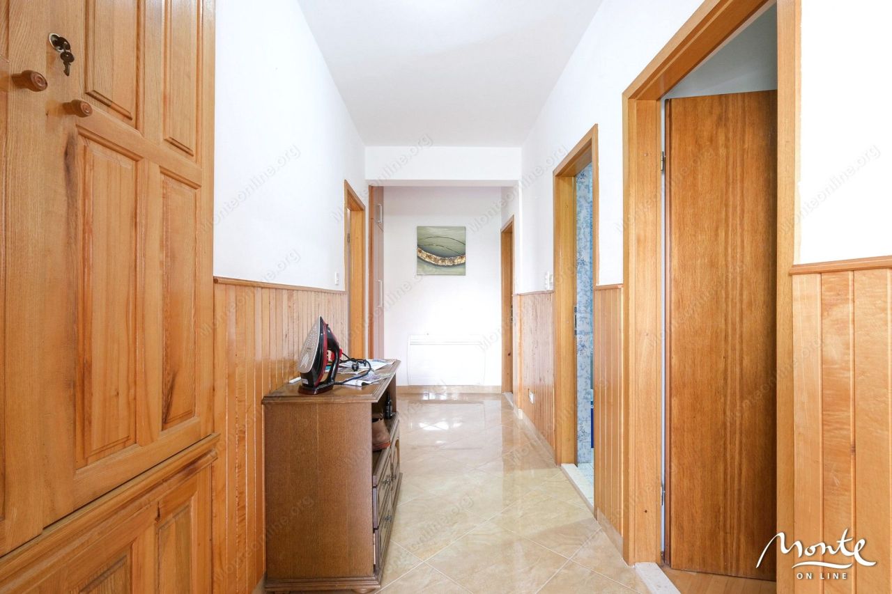 Вилла в Биеле, Черногория, 200 м² - фото 8