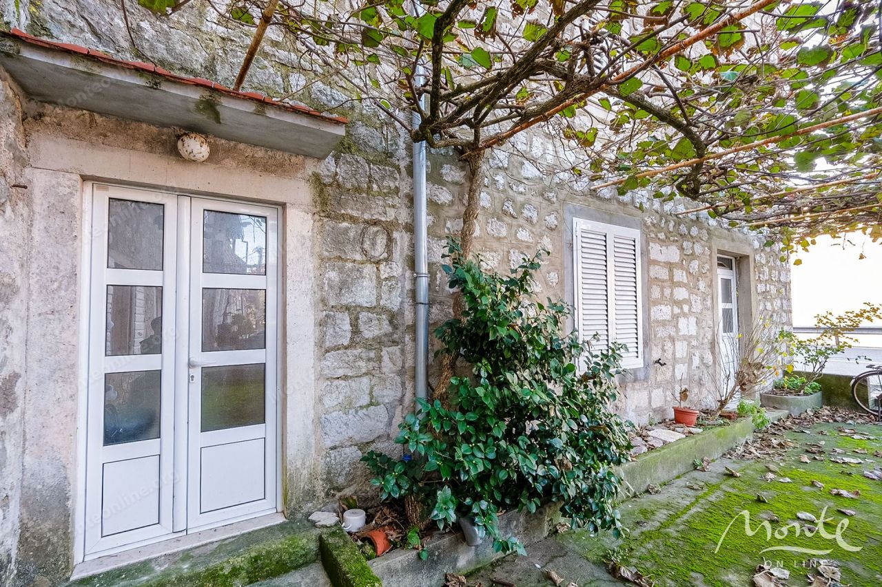 Вилла в Костанице, Черногория, 126 м² - фото 9