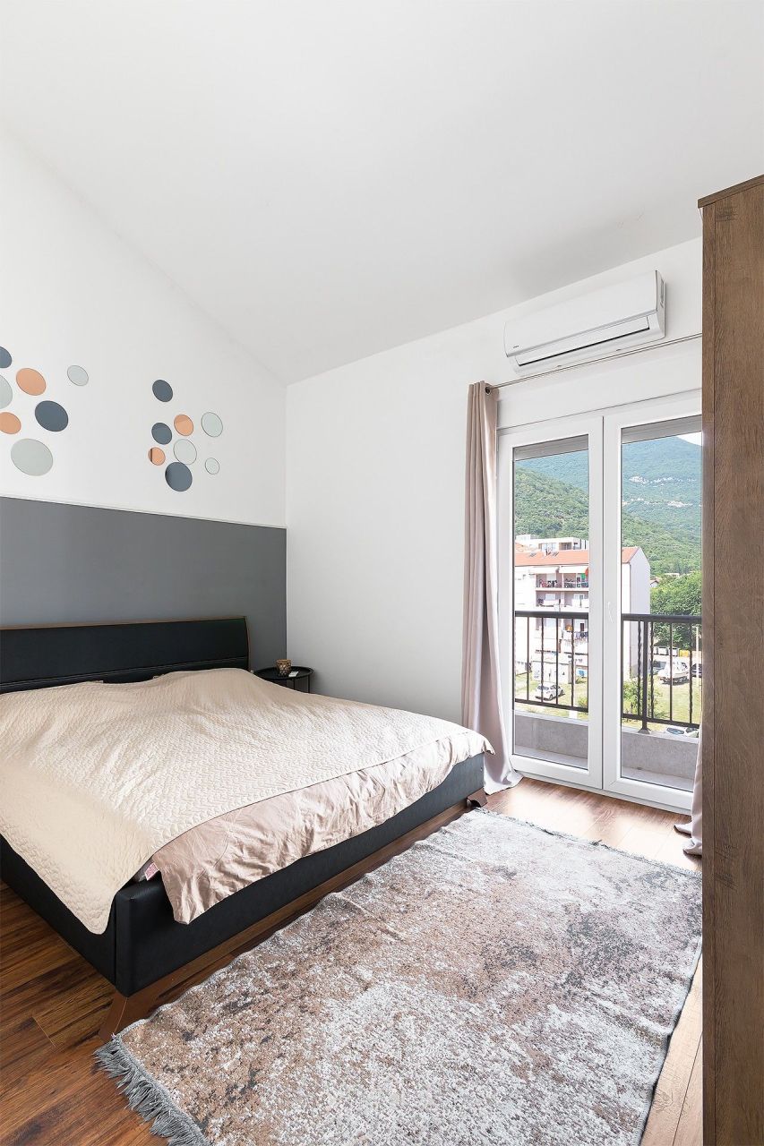 Апартаменты в Тивате, Черногория, 92 м² - фото 9