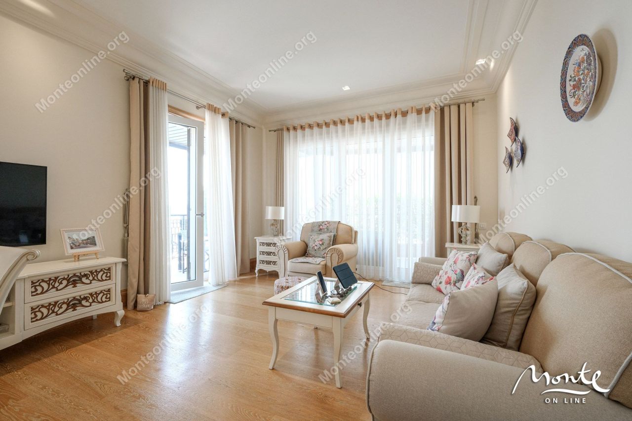 Апартаменты в Тивате, Черногория, 136 м² - фото 9