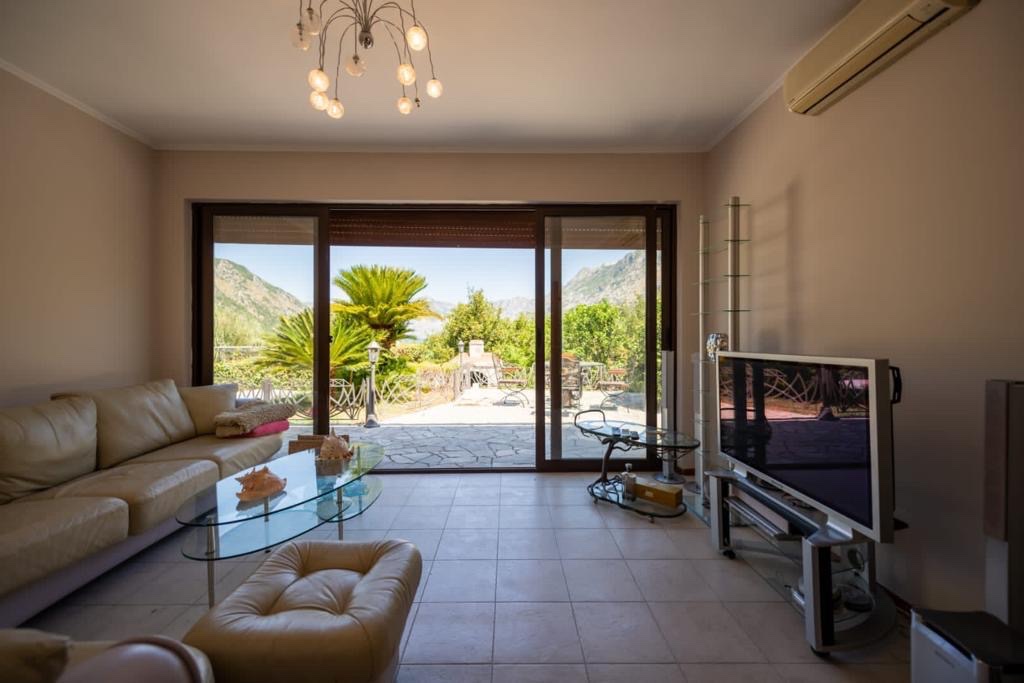 Вилла в Которе, Черногория, 450 м² - фото 11