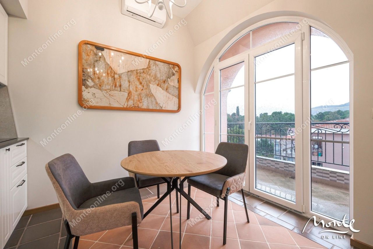 Апартаменты в Тивате, Черногория, 49 м² - фото 11