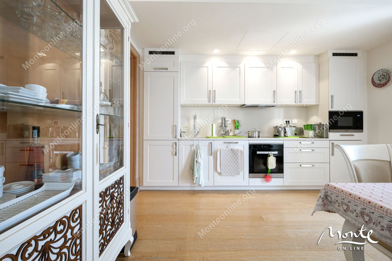 Апартаменты в Тивате, Черногория, 136 м² - фото 11