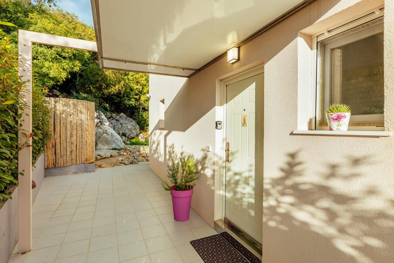 Вилла в Херцег-Нови, Черногория, 115 м² - фото 11