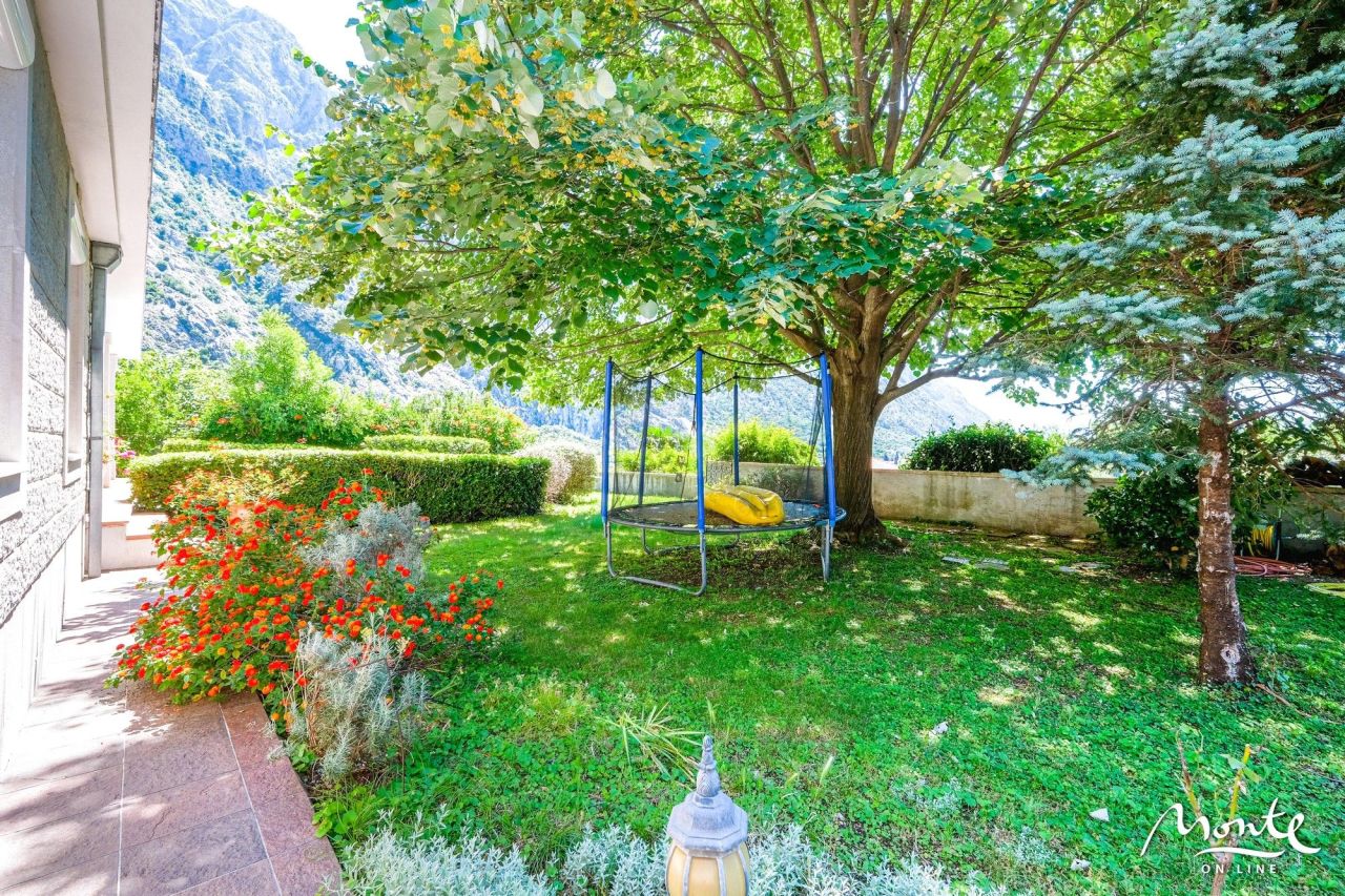 Вилла в Ораховаце, Черногория, 305 м² - фото 11