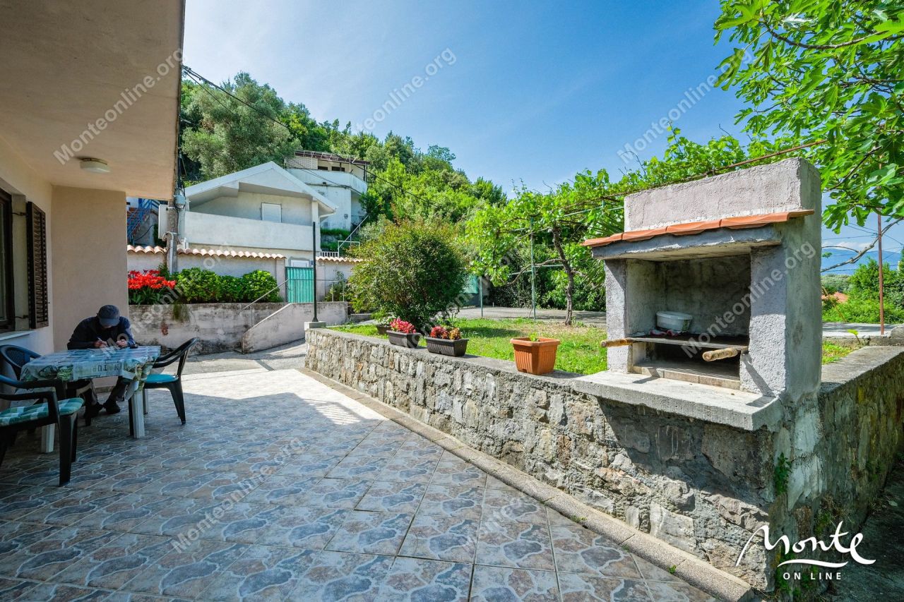 Вилла в Тивате, Черногория, 116 м² - фото 11