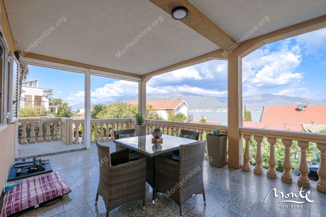 Вилла в Крашичах, Черногория, 210 м² - фото 12