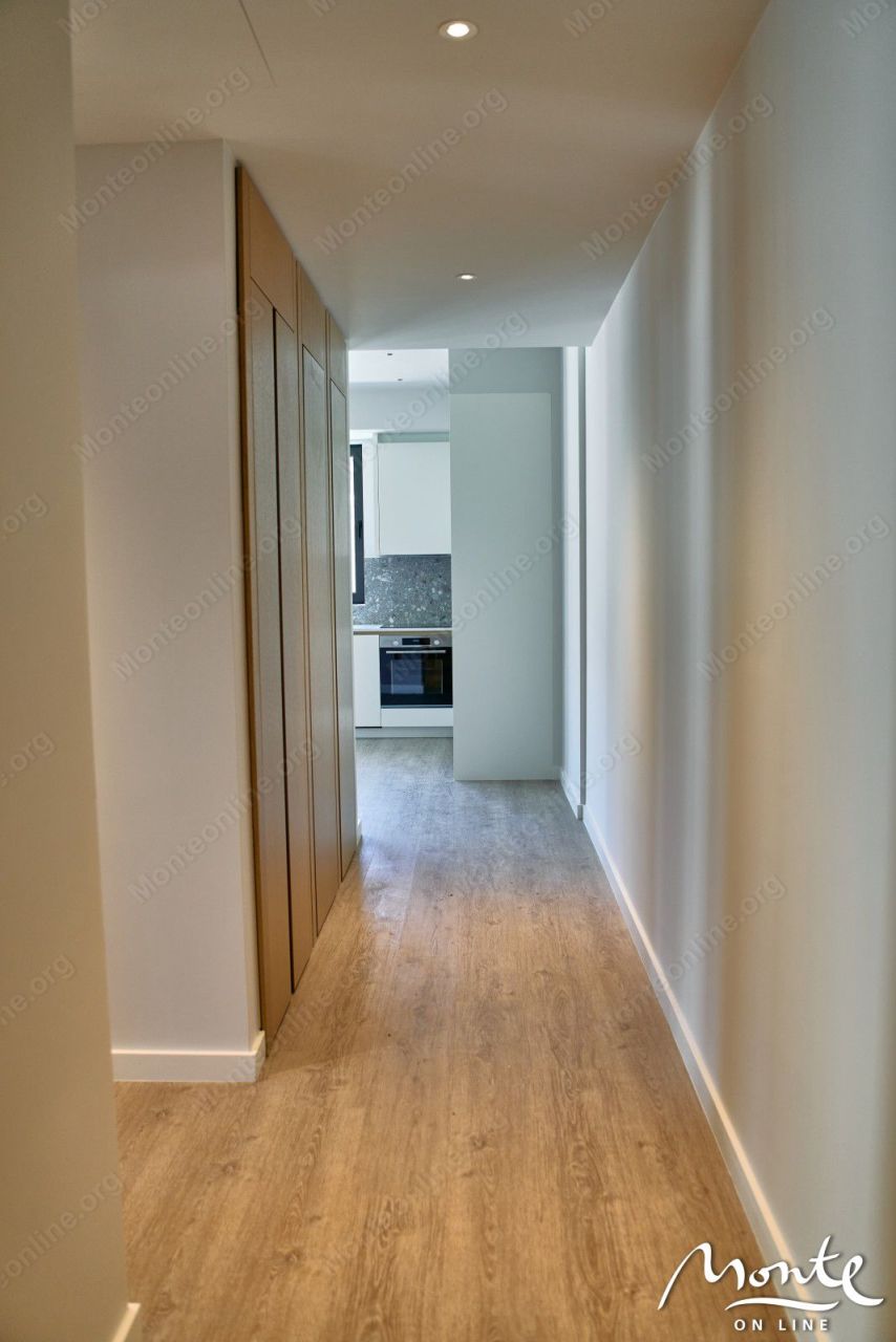 Апартаменты в Тивате, Черногория, 102 м² - фото 12