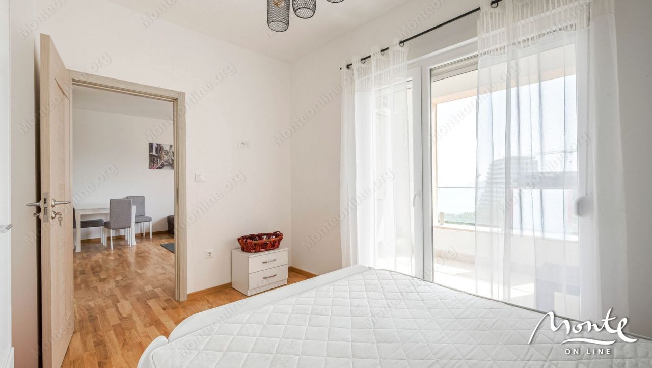 Апартаменты в Бечичи, Черногория, 59 м² - фото 12