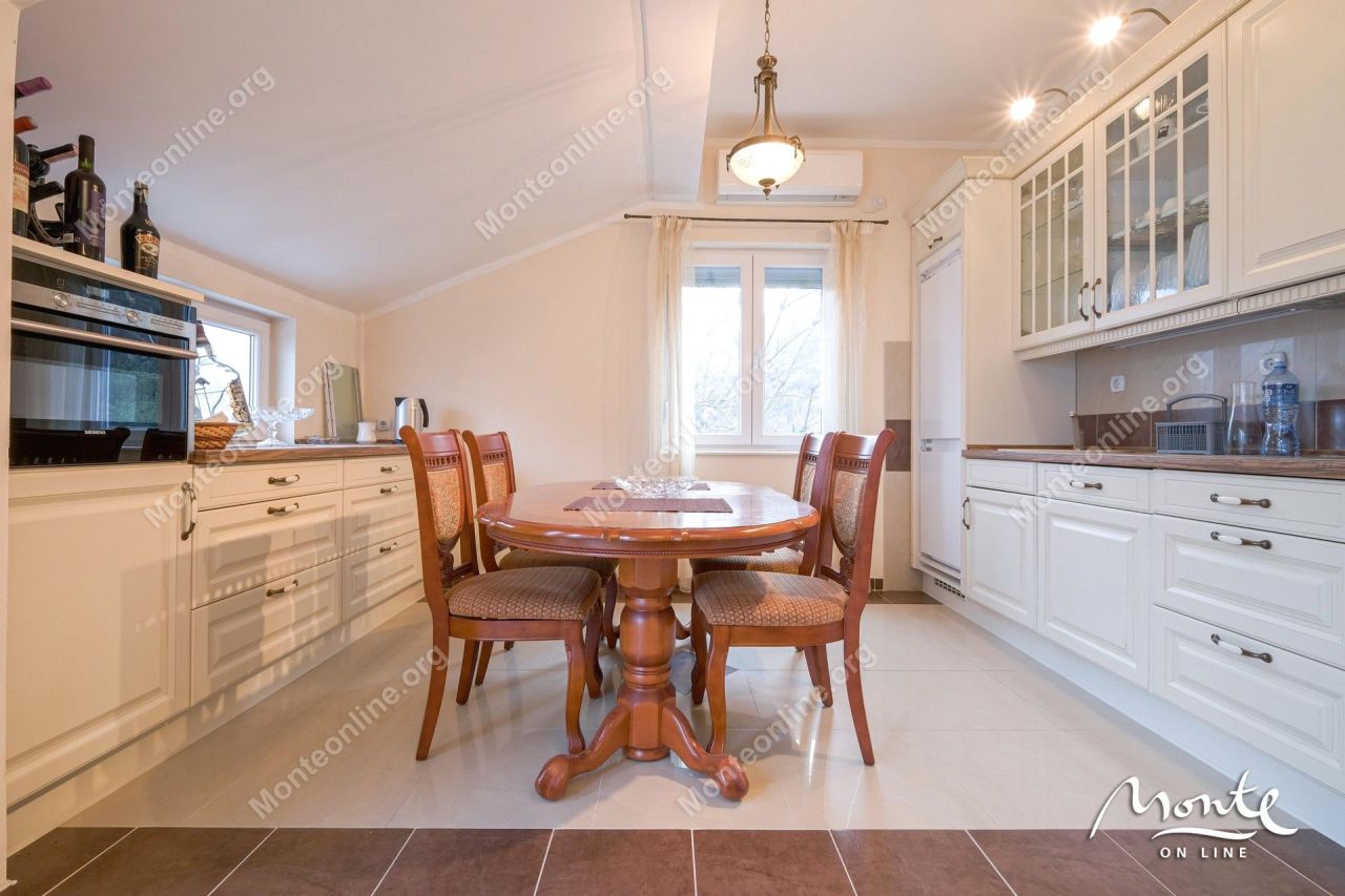 Апартаменты в Прчани, Черногория, 97 м² - фото 12