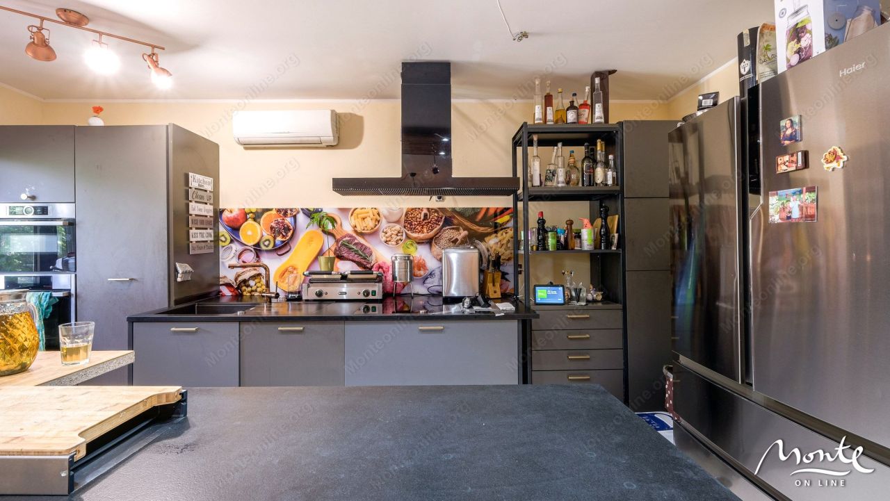 Вилла в Ластве, Черногория, 174 м² - фото 13